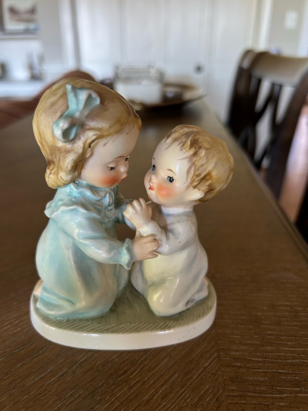 Figurine base — not a bath/body product